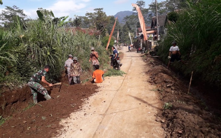 Galian Drainase TMMD 112 Mulai Beraksi 