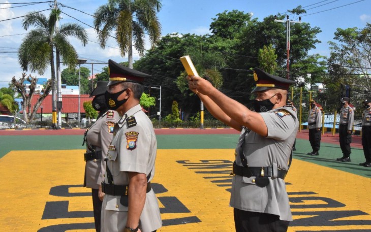 Kapolres Tanjung Pinang Pimpin Sertijab Kasat Binmas 