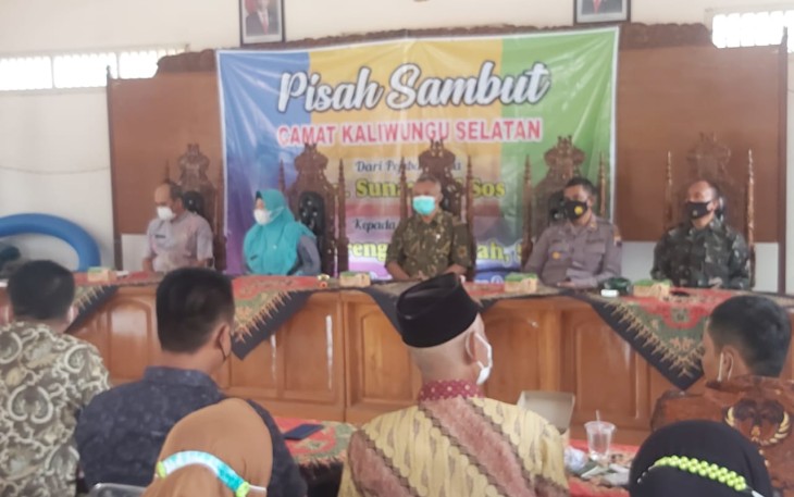 Acara pisah sambut Camat Kaliwungu yang dihadiri oleh Wakapolsek Kaliwungu di Aula Balaidesa Protomulyo, Sabtu 13/11/2021