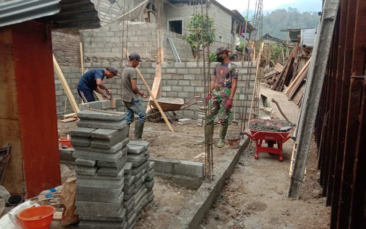 Pondasi Kokoh Batako Sasaran TMM 112 Kodim 0818