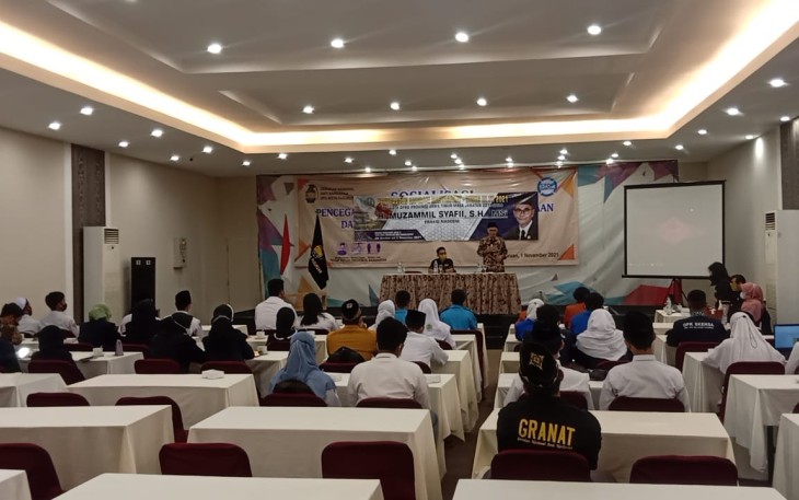 Ketua F-NasDem DPRD Jatim Temui Milenial Pasuruan