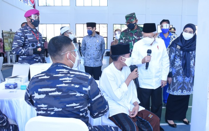 Kasal Dampingi Wapres RI Tinjau Vaksinasi Kedua