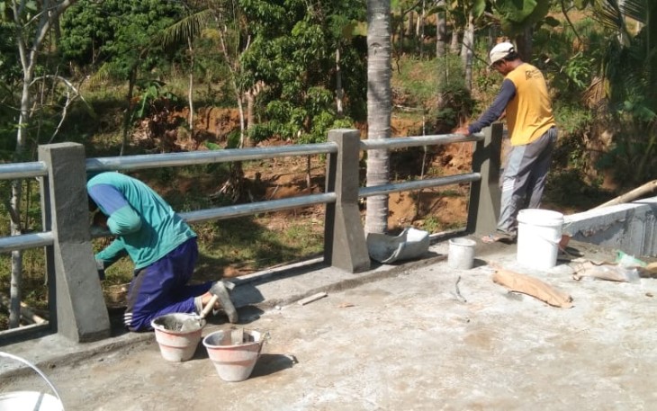 .