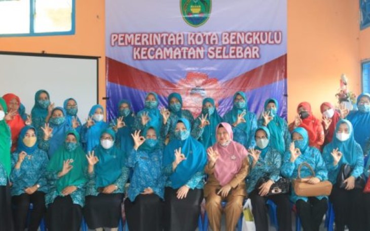  Tim supervisi PKK Provinsi Bengkulu melaksanakan kunjungan terhadap tim penggerak PKK Kota Bengkulu di Kecamatan Selebar