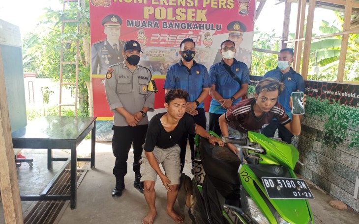 2 Pemuda warga kecamatan Tanjung Agung berhasil ditangkap  Polda Bengkulu setelah terjatuh usai menjambret di kawasan Rawa Makmur Kota Bengkulu