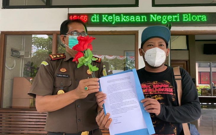  Aliansi Jurnalis Blora mendatangi Kejaksaan Negeri untuk mendorong  penuntasan kasus kunker DPRD Blora.