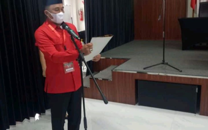 Bupati Lambar Membacakan Naskah Pancasila Dalam Agenda Rakernas DPC PDI Perjuangan