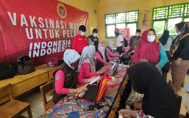 Suasana Vaksinasi Anak di Bengkulu Utara