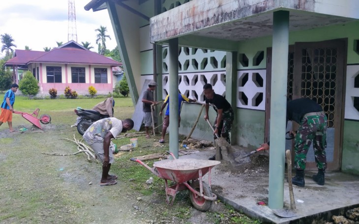 Karya Bakti Bersama Warga Di Perbatasan