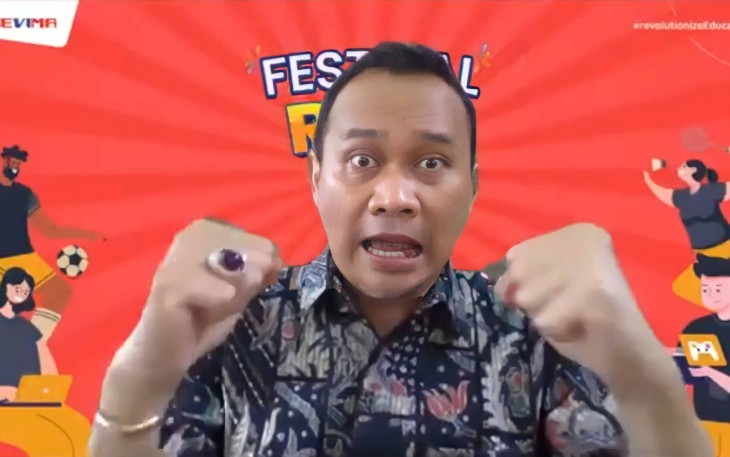 Lies Hartono (Cak Lontong)