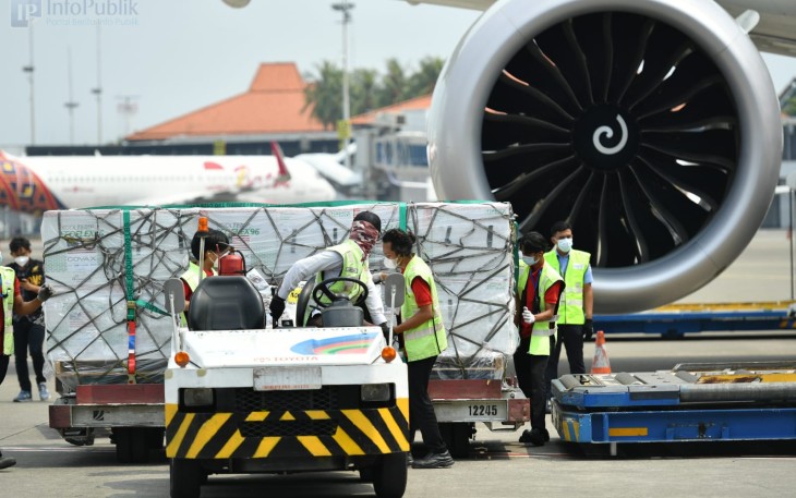 Menlu Retno : Dunia Hadapi Kenaikan Kasus Global