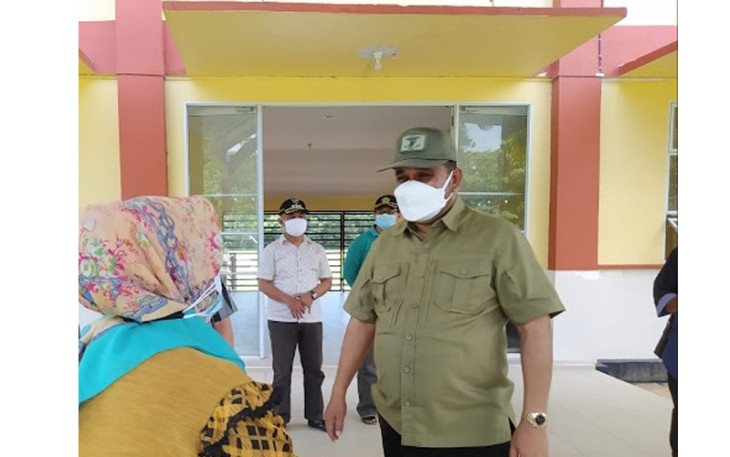 Bupati Karimun Aunur Rafiq