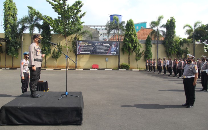 Upacara kenaikan pangkat pengabdian Polres Pekalongan