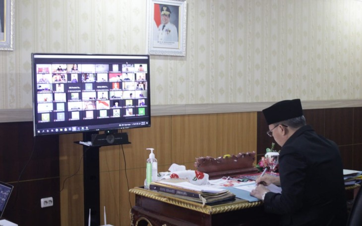 Penandatanganan KUA - PPAS APBD-P Provinsi Bengkulu 2021 secara Virtual