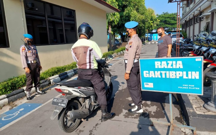 Penertiban Internal, Seksi Propam Polres Klaten Laksanakan " Gaktibplin" Bagi Anggota