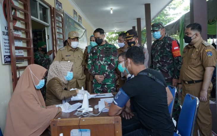 Kodim 0204/DS Bersama Polres Dan Pemko Tebing Tinggi Gelar Serbuan Vaksinasi