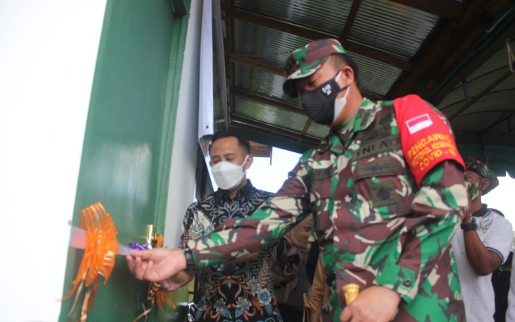 Dandim Bersama Wali Kota dan Baznas Palangka Raya Resmikan Program Bedah Rumah
