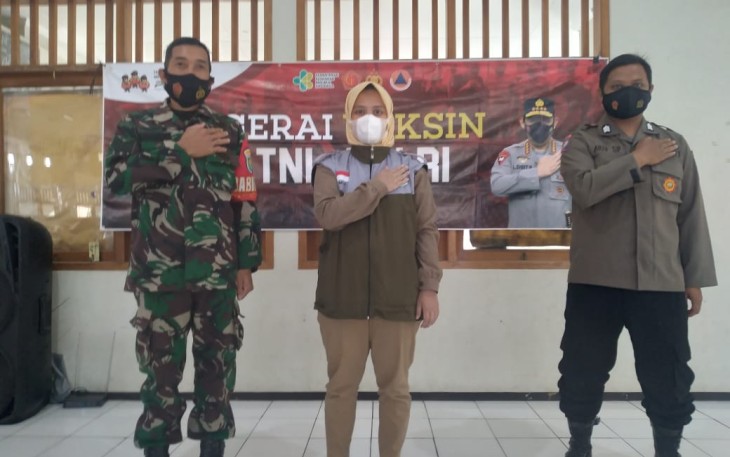 Gerai Vaksin Presisi Pesantren Darul arqom Cilawu