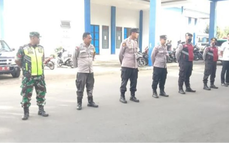 Pengamanan pertandingan sepak bola 