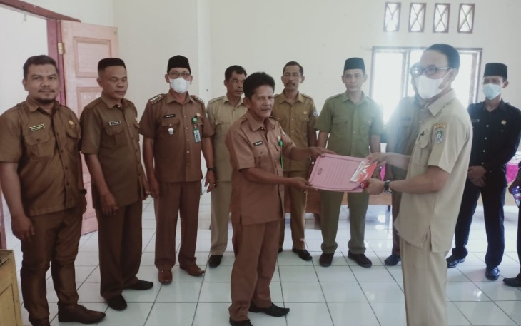 Sertijab 6 Desa Mantan Kepala Desa Ke Pejabat Kades Kecamatan Tetap
