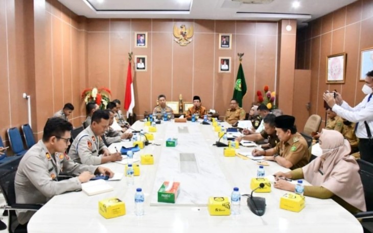 Pemerintah Kota Bengkulu saat menggelar rakor bersama tim satgas saber pungli Provinsi Bengkulu, Kamis, 2 Juni 2022