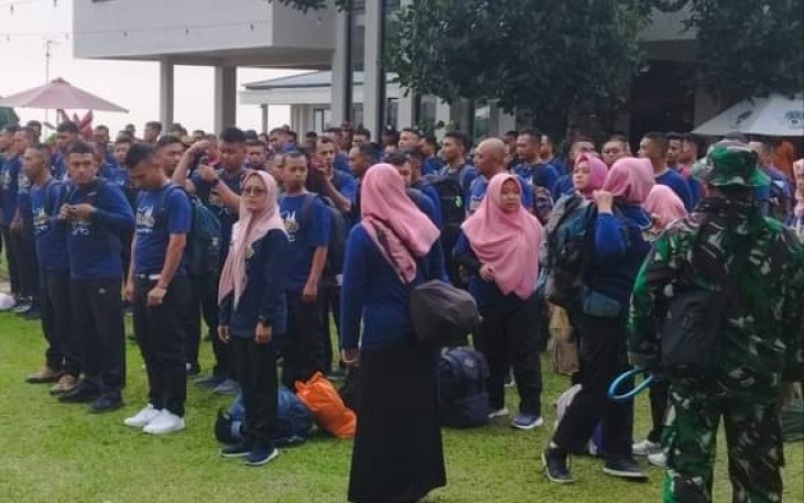 Para peserta tengah mengikuti kegiatan Capacity Building PUDAM Tirta Lawu, di kawasan Tawangmangu, Kabupaten Karanganyar.