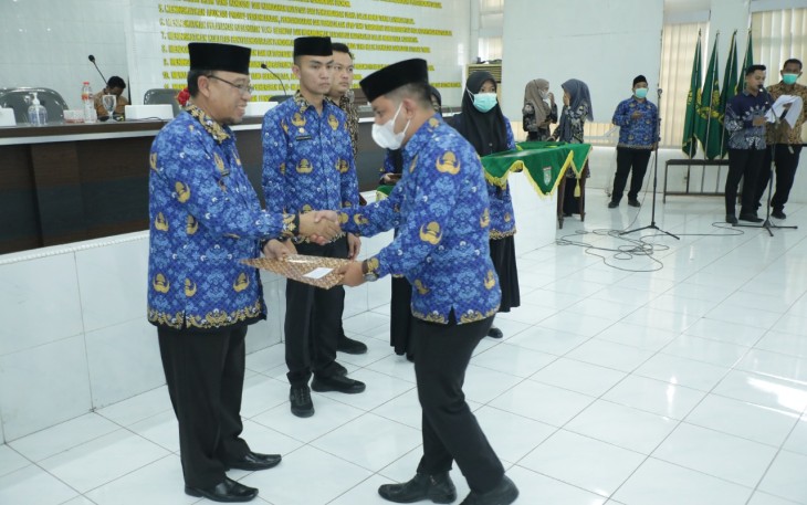 Ketua DPK Korpri Asahan saat Lantik Pengurus Korpri Unit OPD, Instansi Vertikal, BUMD dan Kecamatan se-Kabupaten