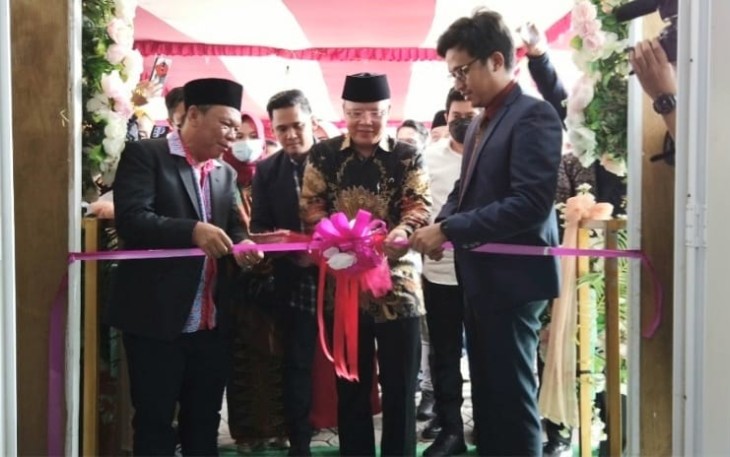 Gubernur Rohidin Resmikan Klinik Pratama Yurdiman Medika