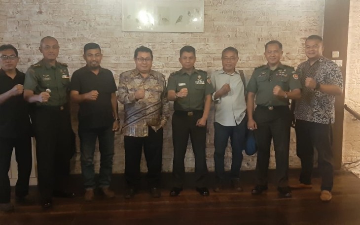 Foto bersama usai acara
