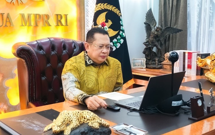 Bamsoet dalam acara Seminar Wisuda Unit Program Belajar Jarak Jauh Universitas Terbuka Purwokerto secara daring dari Jakarta, Senin (5/9/22).