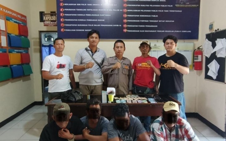 4 Tersangka Judi saat diamankan