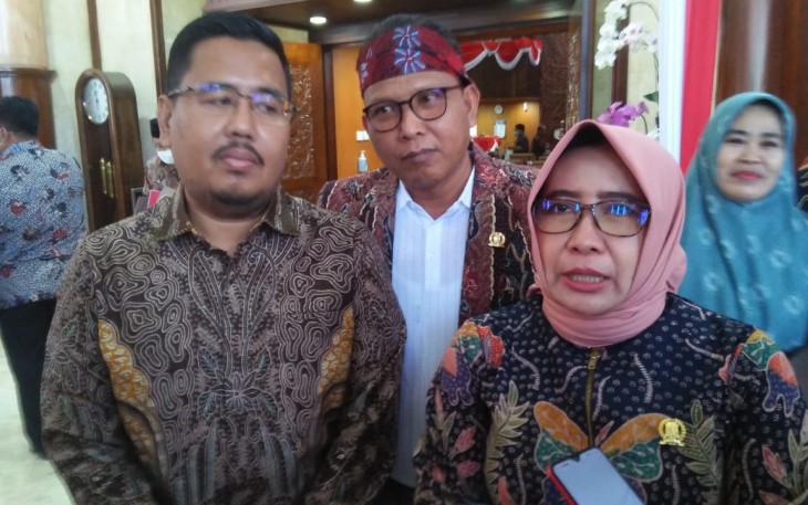 Ketua DPD Partai Gerindra Jatim Anwar Sadat dan Sekertaris DPW PKB Jatim Anik Maslachah