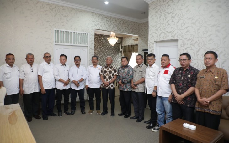 Bupati Asahan saat Terima Audensi Pengurus KADIN Asahan