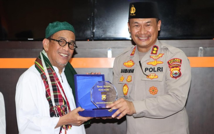 Kapolres Seluma AKBP Darmawan Dwiharyanto, S.Ik bersama Ketua PCNU Kabupaten Seluma.