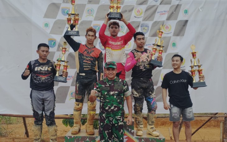 Penyerahan hadiah