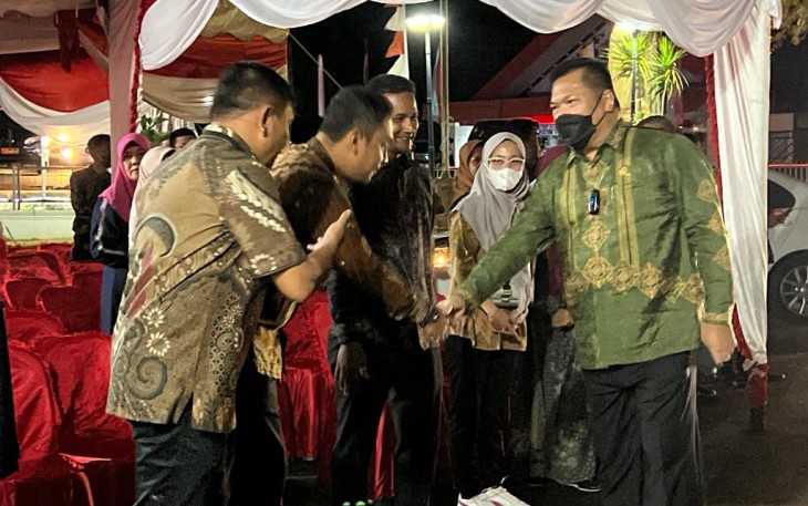 Danlanud Mus saat sambut Kedatangan Irjen Kementrian Pertanian.