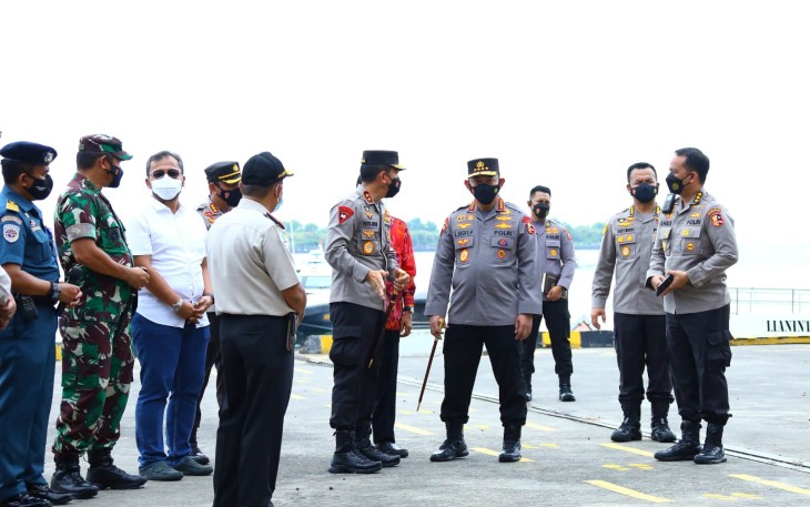 Kapolri Jenderal Listyo Sigit Prabowo meninjau langsung Pelabuhan Benoa
