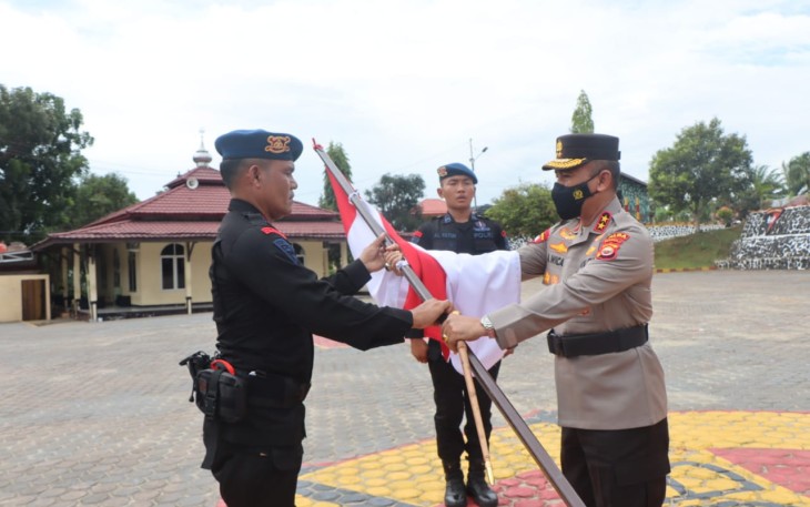 Kapolda Bengkulu saat Lepas 105 Personil Brimob BKO Polda Bali
