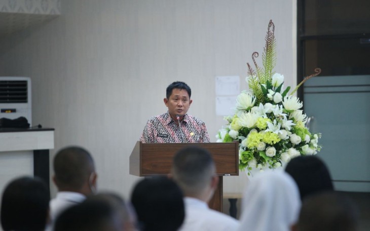 Pejabat Sekertaris Daerah Kota Bitung, Ir. IGN Rudy Theno saat memberikan sambutan.