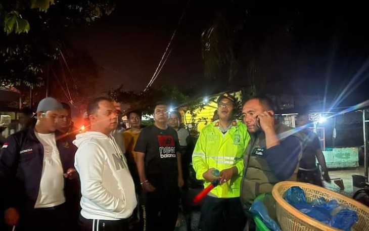 Bupati Labuhanbatu saat Tinjau Langsung Lokasi Banjir di Bilah Hulu