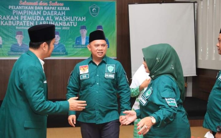 Bupati Erick Adtrada saat Hadiri Pelantikan Gerakan Pemuda Alwahsliya Labuhanbatu