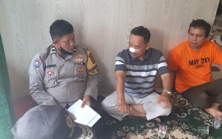 Polisi saat minta keterangan korban