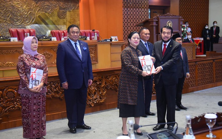 Puan Laporkan Kinerja Dewan di HUT ke-77 DPR
