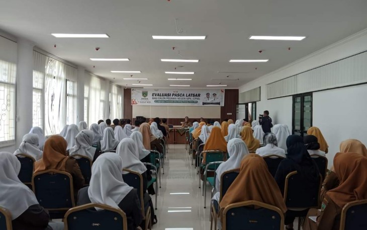 Suasana rapat evaluasi CPNS di Aula BKPSDM Padang Panjang