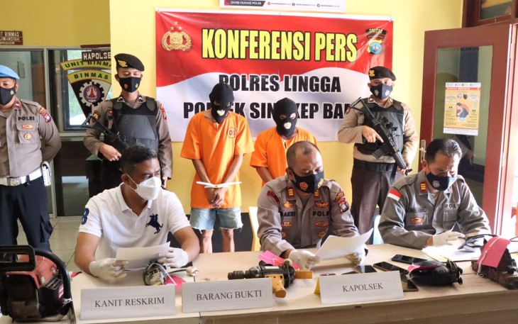 Polsek Singkep Barat gelar Konfrensi Pers dalam rangka Pengungkapan Kasus Pencurian dengan cara membobol gudang