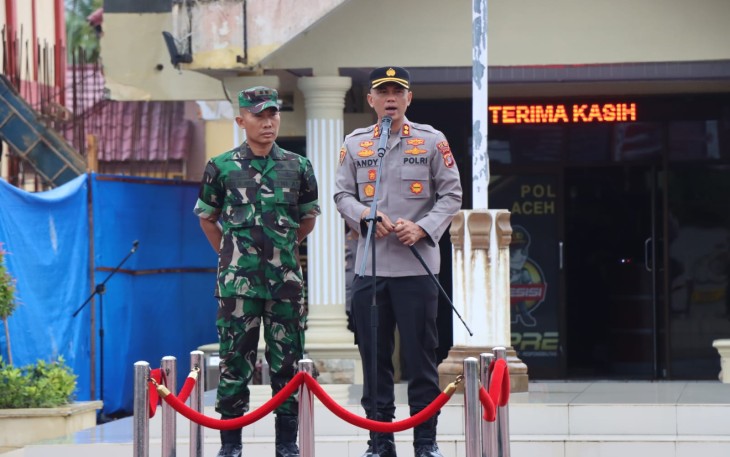 omandan Kodim (Dandim) 0104/Atim Letkol Inf Agus Al-Fauzi, S.IP, M.IPol. bersama Kapolres Aceh Timur AKBP Andy Rahmansyah, S.I.K. pada Senin, (14/11/2022) memimpin Apel Sinergitas TNI-Polri di Lapangan Sarja Arya Racana.