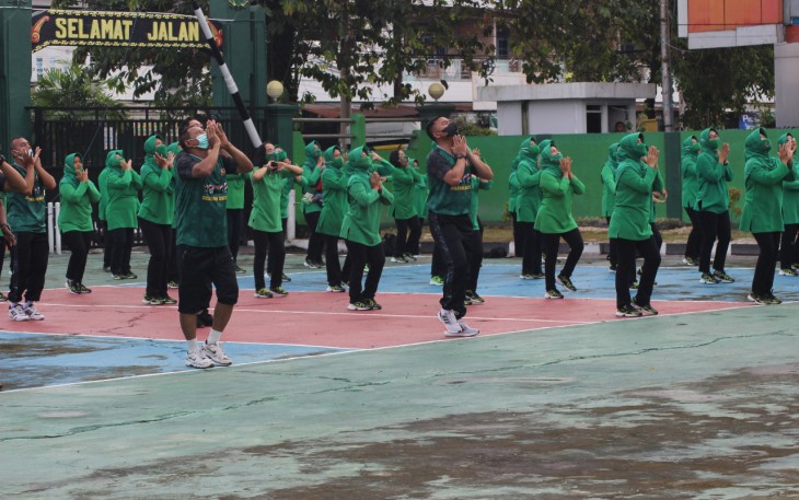  Senam Sehat Bersama Prajurit Kodim dan Persit