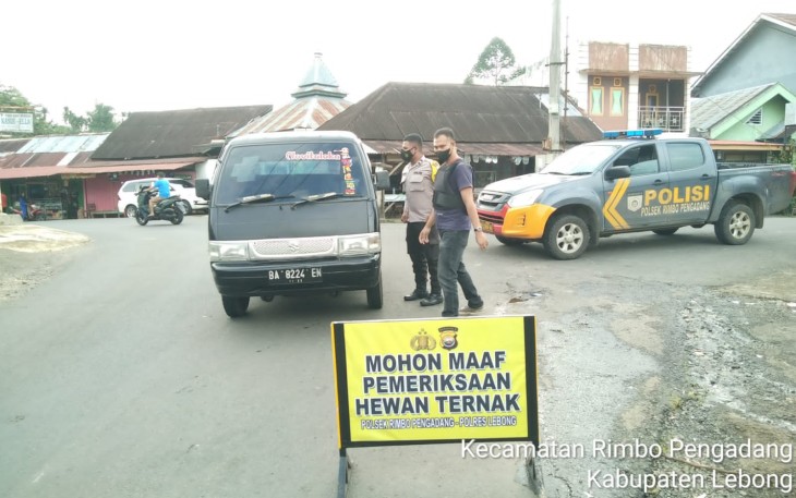 Polisi Jaga Perbatasan Kabupaten