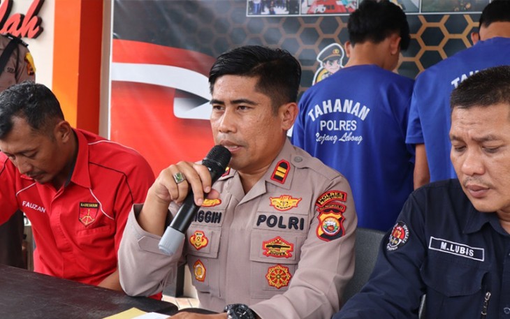 Kapolsek Curup IPTU Singgih W, SH saat konferensi pers, Kamis (24/11/2022).