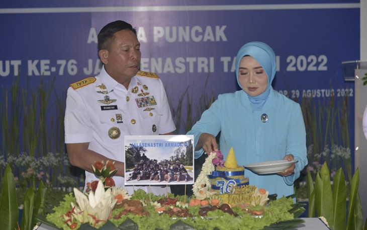 Peringatan puncak HUT Ke-76 Jalasenastri yang berlangsung di Lobby Mako  Koarmada III, Katapop Kabupaten Sorong